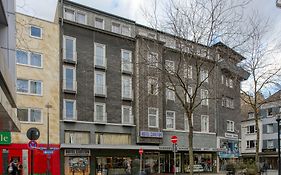 FF&E Hotel Carlton